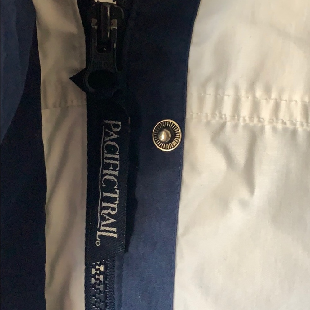 White Puff Jacket - Picture 4 of 5